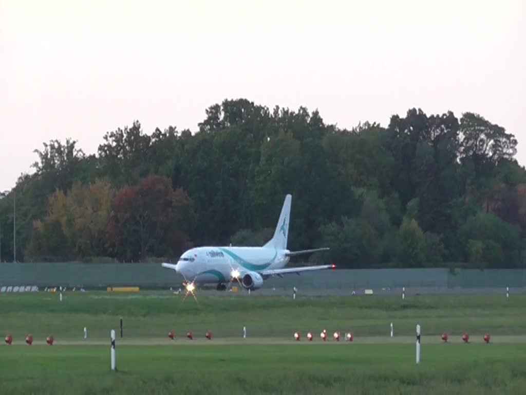 Tailwind, Boeing B 737-4Q8, TC-TLB, TXL, 12.10.2019