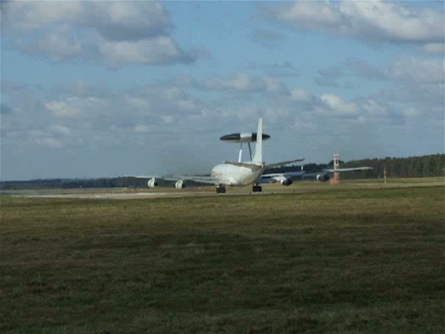 Take off einer E-3A Sentry, LX-N 90456 am 15.10.09 in Geilenkirchen