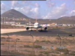 Condor Boeing B 757-200 am 13.05.1997 auf dem Flughafen Lanzarote,  Digitalisierung einer alten Video 8 Aufnahme
