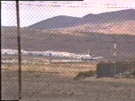 Hapag Loyd B 737 beim Start auf dem Flughafen Lanzarote am 11.05.1997, Digitalisierung einer alten Video 8 Aufnahme