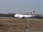 Pilotentraining: Start der Lufthansa-Boeing 747-430 D-ABVC  Baden-Wrttemberg  auf dem Flughafen Karlsruhe/Baden-Baden am 8. Mrz 2011.