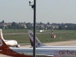 Swiss Avro Regjet RJ100 HB-IYU beim Start in Berlin-Tegel am 21.08.2010