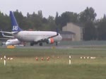 SAS B 737-86N LN-RGD beim Start in Berlin-Tegel am 27.09.2014