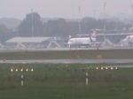 Austrian Airlines Fokker 100 OE-LVB beim Start in Berlin-Tegel am 26.10.2014