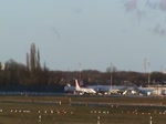 Niki ERJ-190-100LR OE-IHE beim Start in Berlin-Tegel am 08.02.2015