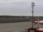 Transaero B 737-5K5 bei der Landung in Berlin-Tegel am 27.02.2010