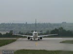 Eine Cyprus Turkish Airlines-Boeing 737-800 startet in Stuttgart am 02.06.10