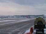 Die Lufthansa Cargo-Mc Donnell Douglas MD-11F D-ALCO rollt zur Startbahn 26 des Stuttgarter Flughafens am 18.