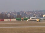 Nachdem die D-ATUE, die TUIfly-Boeing 737-800 DB Air One in Stuttgart am 12.02.11 um 16.00 Uhr auf dem Runway 07 gelandet ist, rollte sie auf eine der zahlreichen Langzeit-Parkpositionen. Am nchsten Morgen gegen 06.00 Uhr startete sie dann wieder nach Fuerteventura.  