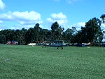 Fnf Stampe Doppeldecker zeigen einen Formationsflug beim Flugtag 2008 auf dem Flugplatz Weser-Wmme am 30.08.08