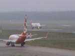 Air Berlin A 320-214 D-ABFE beim Start in Berlin-Tegel am 13.09.2014