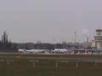 United Airlines B 757-224 N17104 beim Start in Berlin-Tegel am 03.01.2015