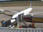 Continental Airlines B 757-224(WL) N18112 beim Pushback und Anlassen der Triebwerke am 26.07.2009 auf dem Flughafen Berlin-Tegel