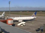 Pushback und Anlassen der Triebwerke der Continental Airlines B 757-224 N18119 am 12.09.2009 auf dem Flughafen Berlin-Tegel