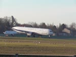 United Airlines, Boeing B 767-424(ER), N76055, TXL, 29.12.2019