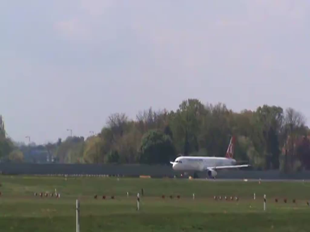 Turkish Airlines A 321-231 TC-JRS beim Start in Berlin-Tegel am 01.05.2015