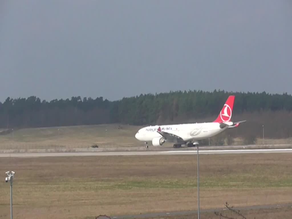 Turkish Airlines, Airbus A 330-223, TC-JIS, BER, 03.03.2024